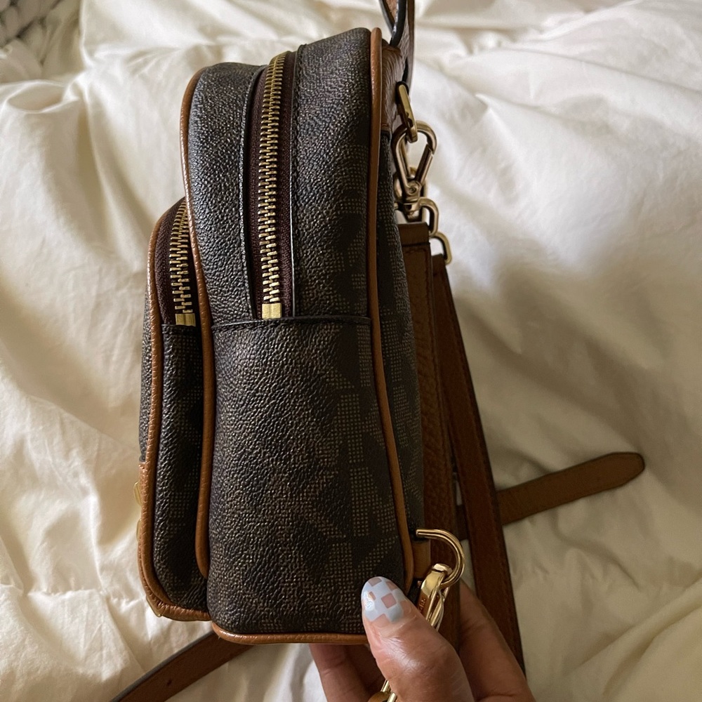 Michael Kors logo mini backpack purse - Picture 4 of 8
